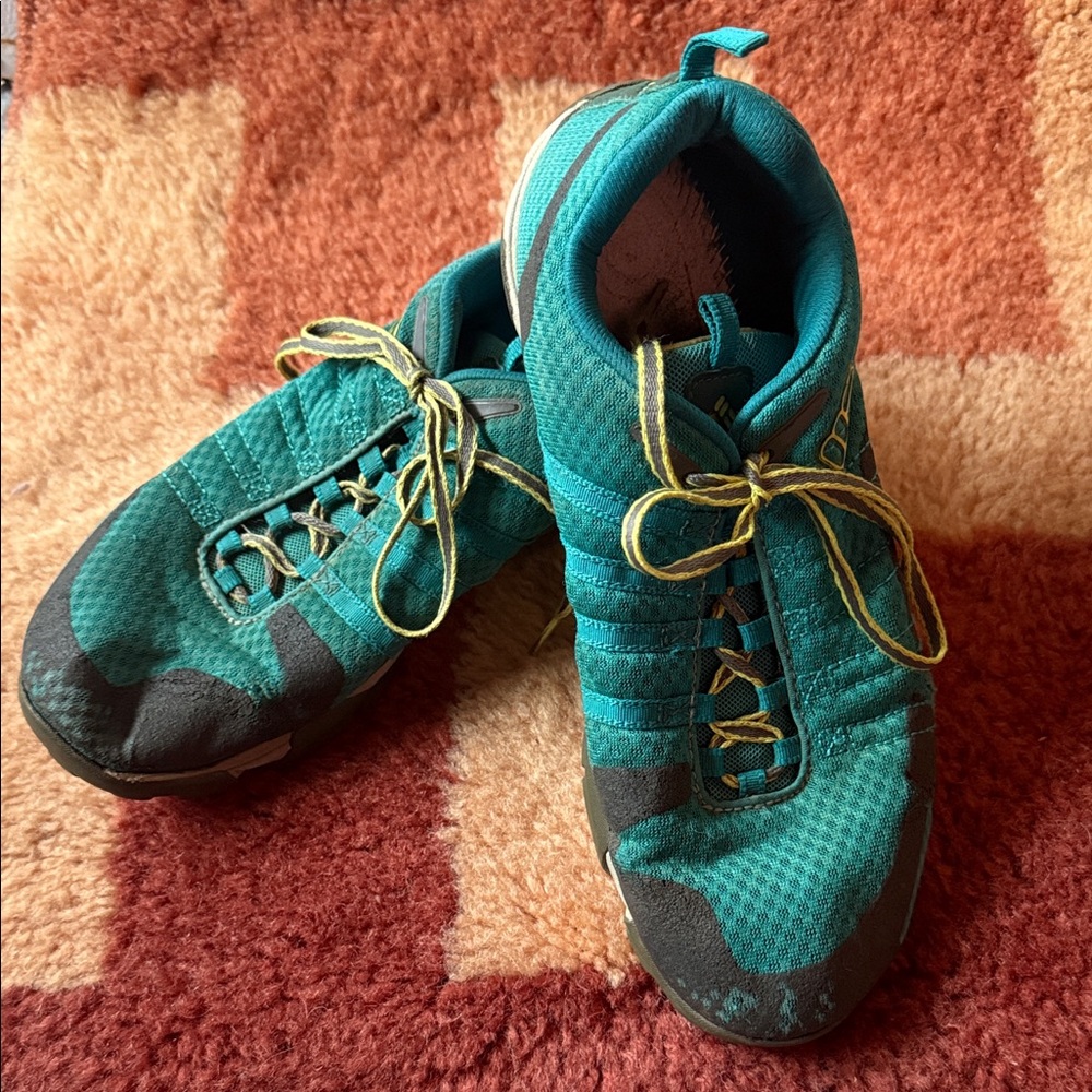 Columbia Athletic Shoes